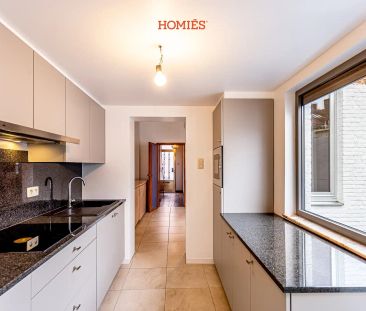 Woning met 4 volwaardige slaapkamers en koertje - Photo 2