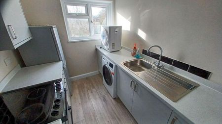 Old Torwood Road, Torquay, TQ1 1PX - Photo 2