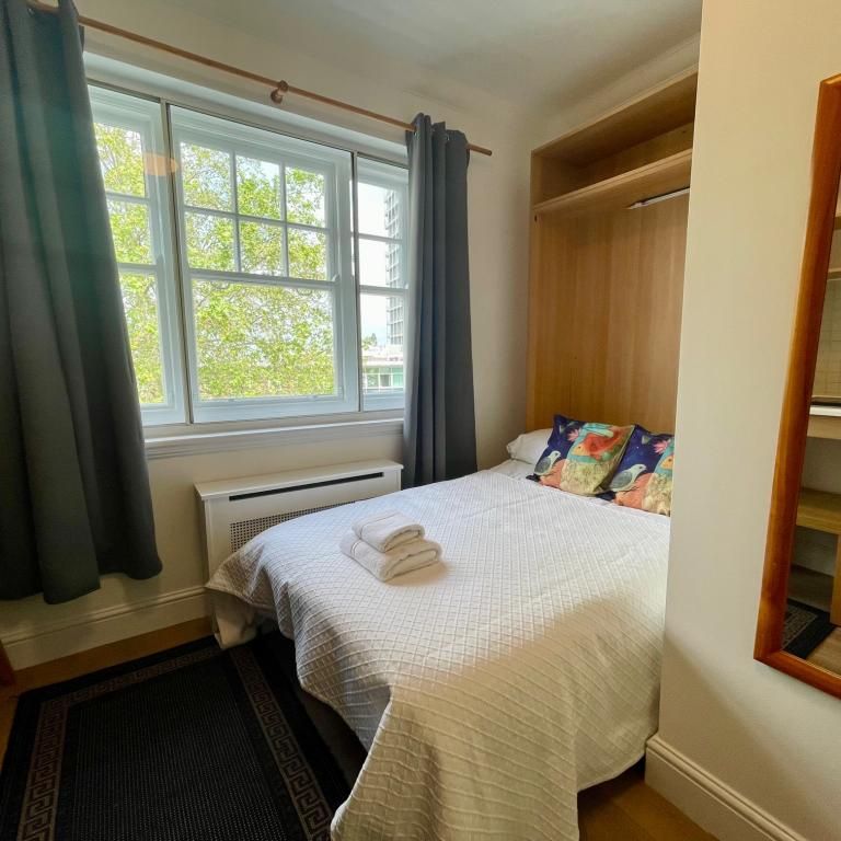 Flat 422 Fulham Palace Road, Fulham W6 9HH - Photo 1