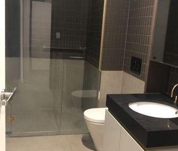 Modern 1-Bedroom Apartment in the Heart of Waterloo - Photo 4