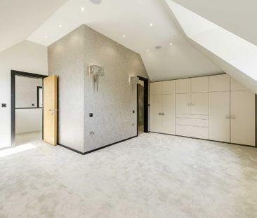 2 bedroom penthouse to rent - Photo 2
