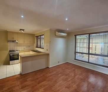 GREAT HOME, GREAT LOCATION - Photo 6