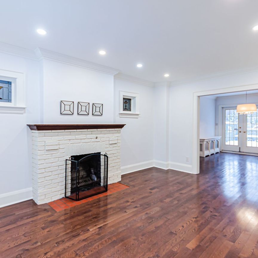 For Lease - 526 Roselawn Avenue, Toronto, Ontario - Photo 1