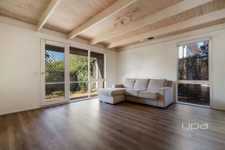 Great Outdoor Space - Photo 4