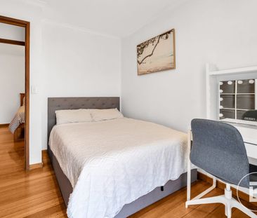 Well presented home in Convenient Location - Photo 3