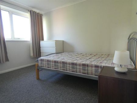 2 bedroom maisonette to rent - Photo 3