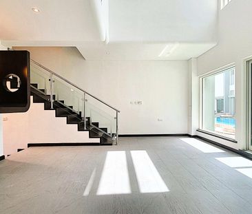 Amazing 1 Bedroom Duplex Town House- Mirdiff - Photo 6