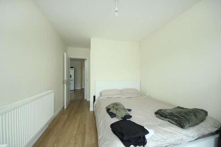 Crowther Avenue, TW8 - Photo 5