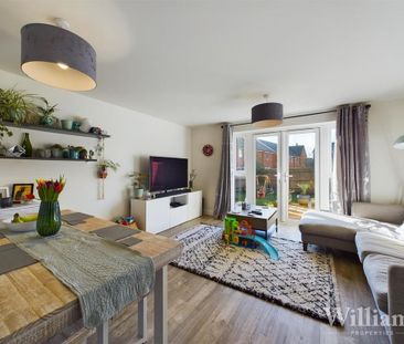 3 bedroom semi-detached house to rent - Photo 1