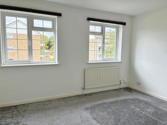 4 bedroom detached house to rent - Photo 1