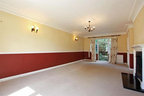3 bedroom semi-detached house to rent - Photo 1