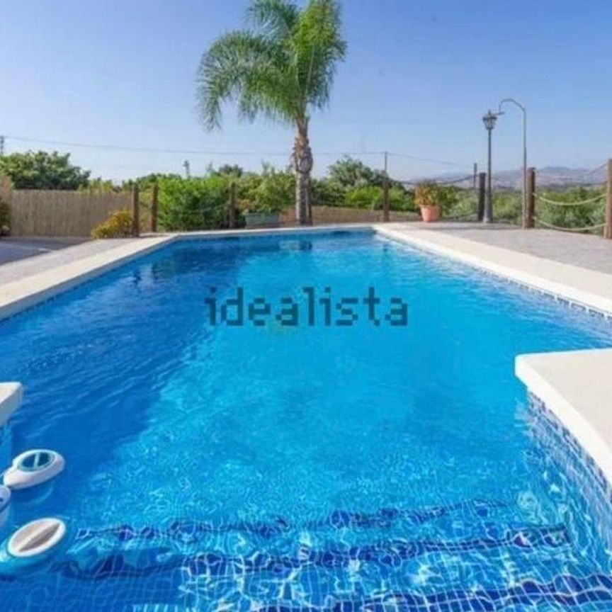 Alquiler de casa o chalet independiente en Carretera de Cártama, 12 - Photo 1