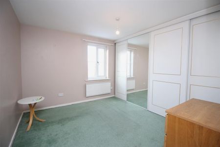 2 bedroom Flat to rent in Kielder Close, Killingworth, Newcastle Upon Tyne - Photo 5