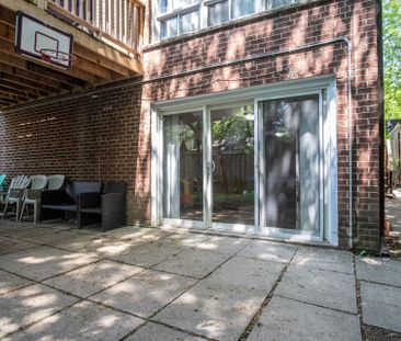 For Lease - 399 Lawrence Avenue Unit# Basement, Toronto, Ontario - Photo 1