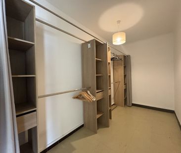 Location Appartement 3 pièces 78m² AUBAGNE 13400 - Photo 3