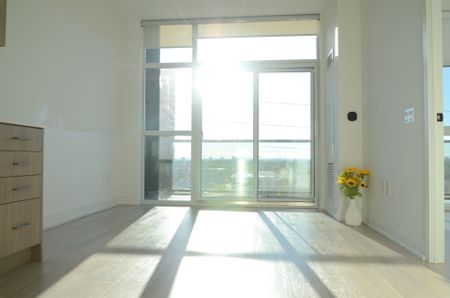 For Lease - 50 George Butchart Drive Unit# #320, Toronto, Ontario - Photo 2