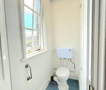 50, Bushey Grove Road, BUSHEY, Property for rent - Photo 2