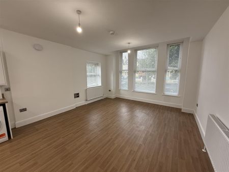 123 Palatine Road, Didsbury - Photo 2