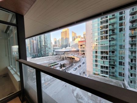 For Lease - 1 Concord Cityplace Way Unit# 703, Toronto, Ontario - Photo 4