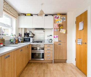 2 bedroom flat to rent - Photo 6
