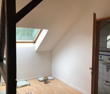 Schöne Dachgeschoss Wohnung - Photo 6
