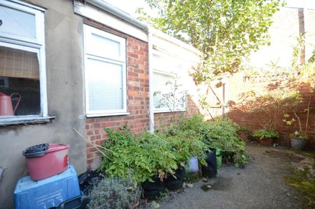 2 bedroom house to rent - Photo 5