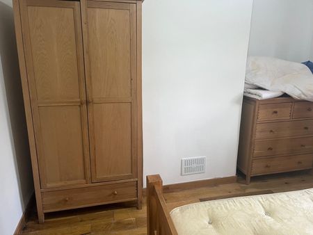 5 Bed Terraced House, Hoylake Road, W3 - Photo 4