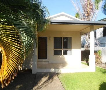 2/4 Wagner Street, Oonoonba - Photo 4