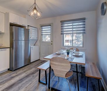 CHARMANT LOGEMENT RÉNOVÉ & MEUBLÉ - Photo 2