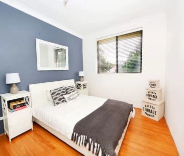 10/33 Livingstone Road, Petersham - Photo 3