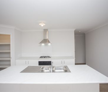 Brand New Family Home - Photo 2