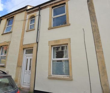 3 bedroom terraced house to rent - Photo 4