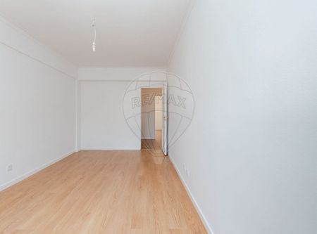 Lisboa, Lisbon 2695 - Photo 2