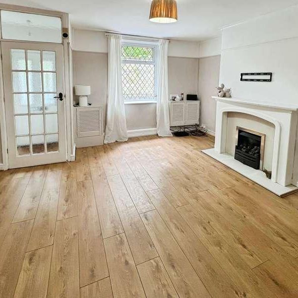 School Street, Bromley Cross, Bolton, BL7 - Photo 1