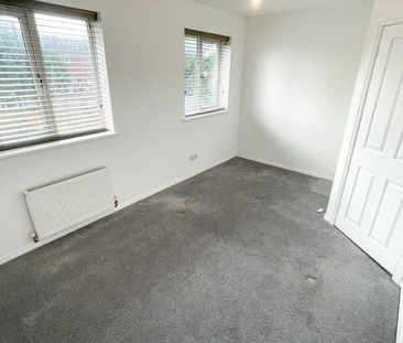 2 bedroom semi-detached house to rent - Photo 5