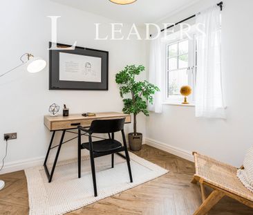 4 bedroom house to rent Acorn Gardens, Bell Lane, Splaynes Green, F... - Photo 4