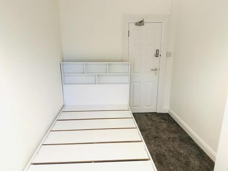 5 bedroom house to rent - Photo 4