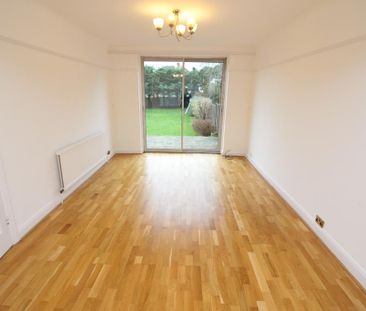 3 bedroom semi-detached house to rent - Photo 2