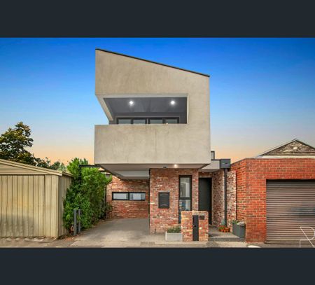 15 Lily Street, Seddon, Vic 3011 - Photo 2