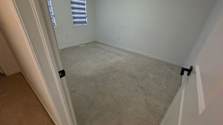 For Lease - 80 Keppel Circle, Brampton, Ontario - Photo 3