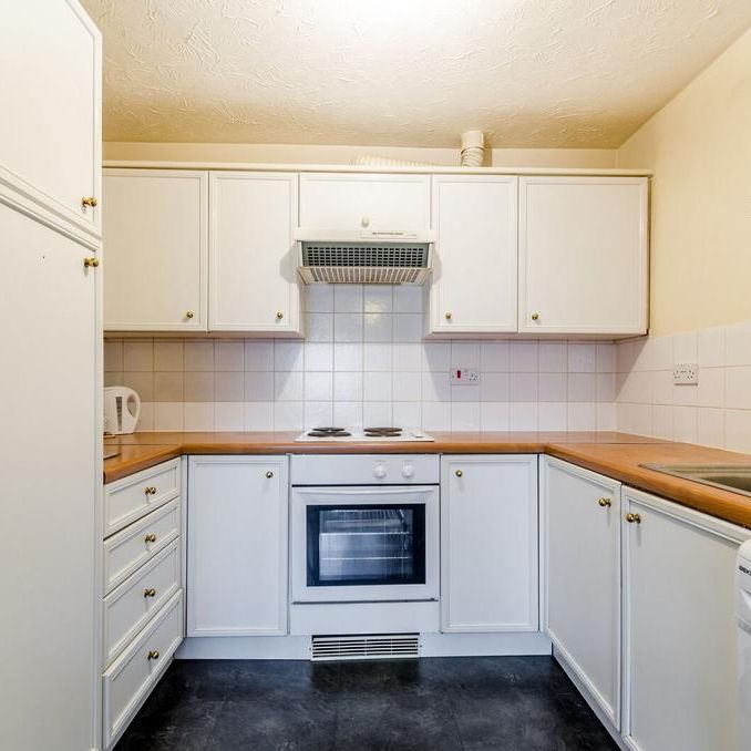 2 bedroom maisonette to rent - Photo 1