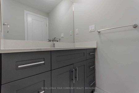 For Lease - 451 Leslie Street Unit# 1, Toronto, Ontario - Photo 2