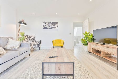 Grosvenor Place South - Photo 2