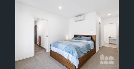 Modern, Lightfilled, Low Maintenance Living - Photo 5