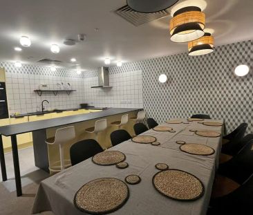 Luxury Studio with Courtyard - Photo 6