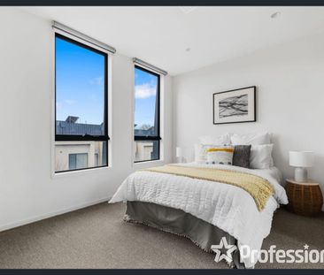 Low Maintenance life start in Great location - Photo 6