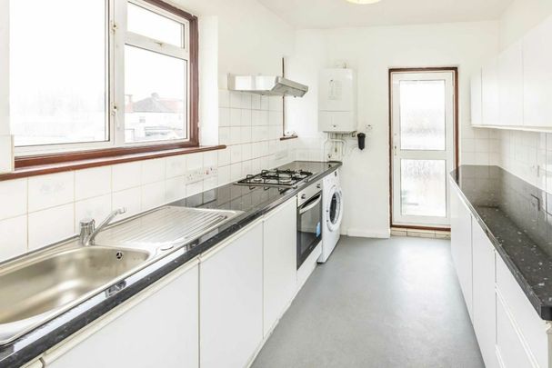 Hook Rise South, KT6, London - Photo 1