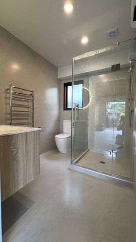 Large Family home in Unsworth Heights - Photo 4