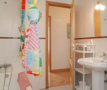 Room in a shared 5-bedroom apartment for rent in Embajadores, all bills included - Foto 4