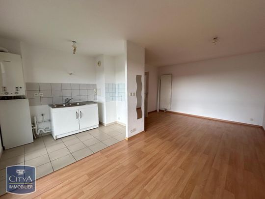 Location Appartement 2 pièces 47m² LUXEUIL LES BAINS 70300 - Photo 1